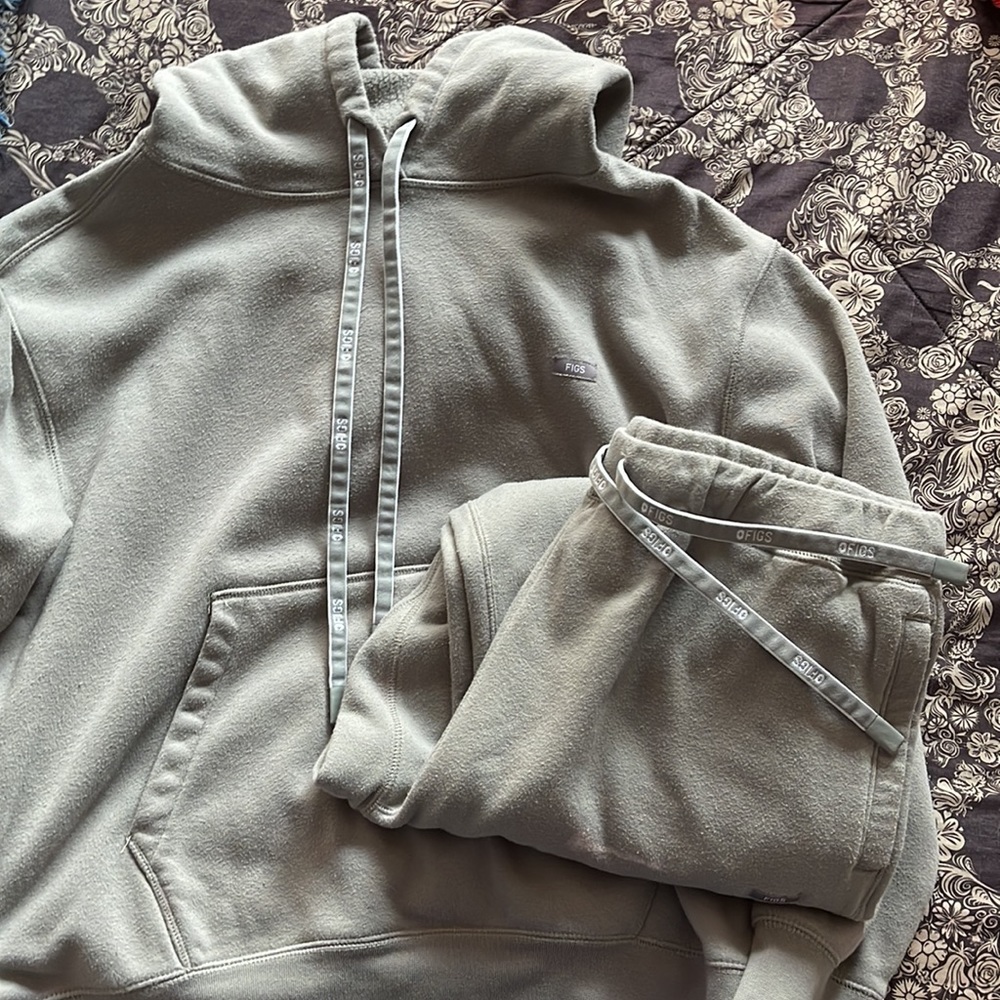 FIGS Loungewear Hoodie and Sweatpant Set